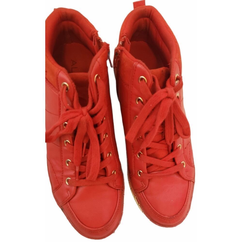 ALDO RED ATHELTIC TENNIS SHOE SIZE 7.5